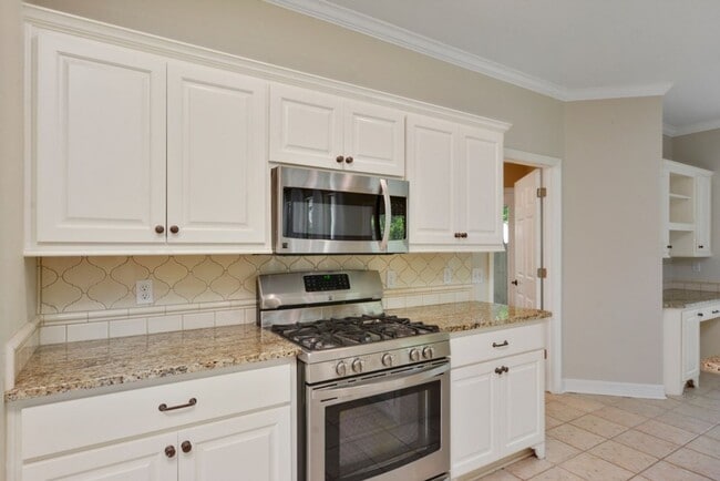 Building Photo - Beautifully Updated 4 Bedroom, 2.5 Bathrooms, 2-Story Home in West Round Rock