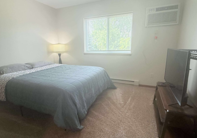 Building Photo - 1632 S Doodler Dr