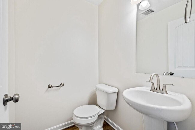 Building Photo - 109 Alfalfa Dr