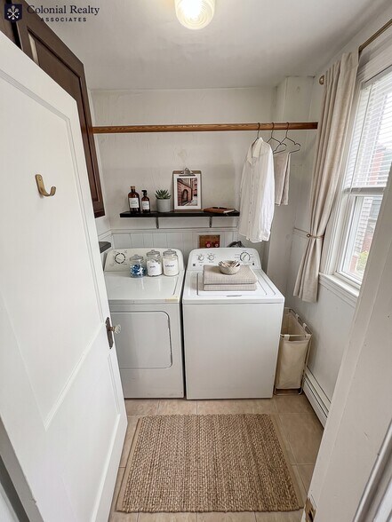 Building Photo - 94 Boylston St