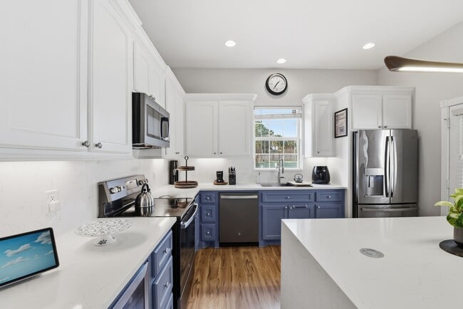 Building Photo - 43 Regency Pt