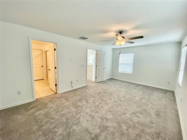 Building Photo - 6246 Shiner St