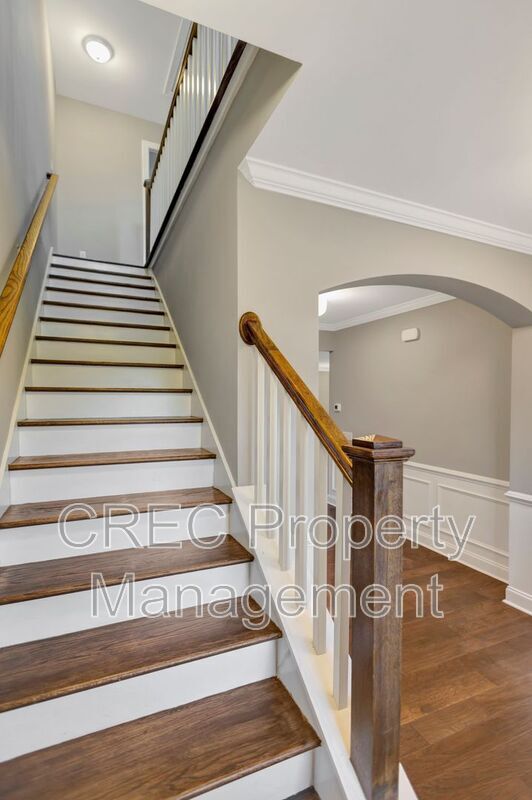 Building Photo - 1161 Sumner Ave