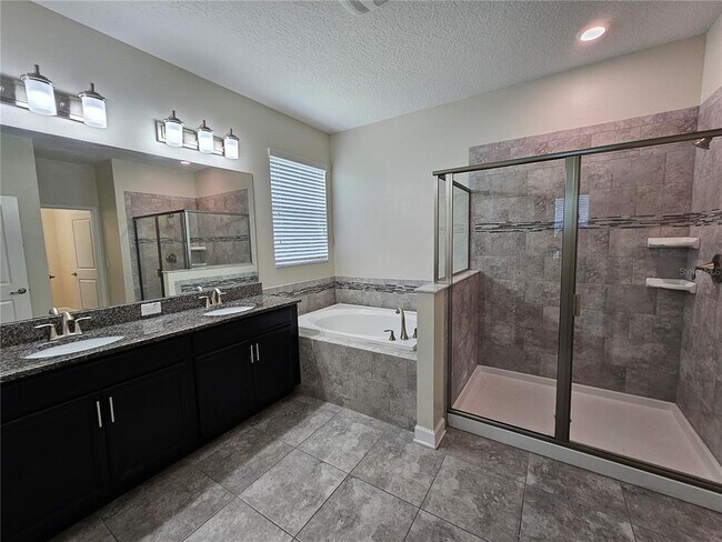 Building Photo - 4624 Fairy Tale Cir