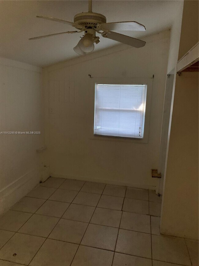 Building Photo - 750 NW 118th St