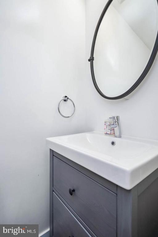 Building Photo - 1501 N 31st St