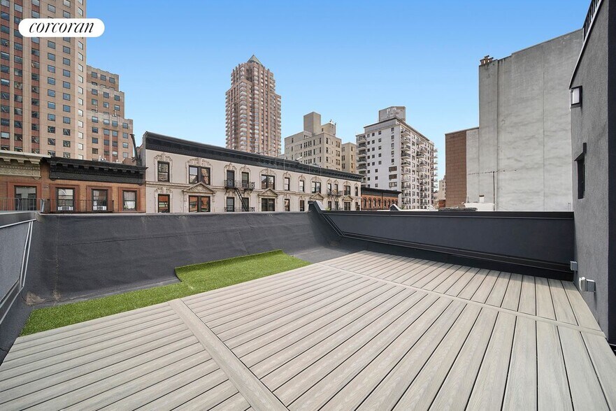 Primary Photo - 317 W 51st St