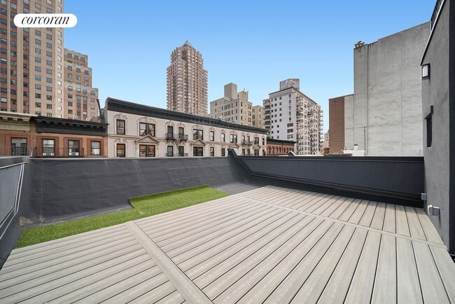 Building Photo - 317 W 51st St