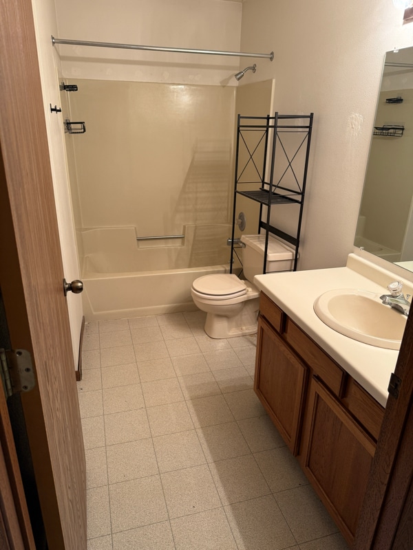 Building Photo - 510 L Hauser Rd