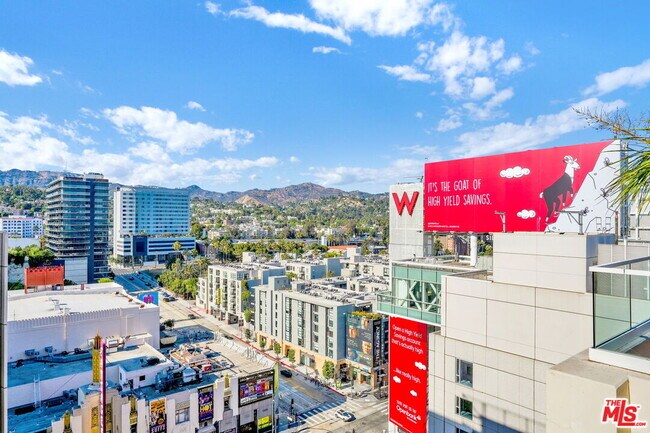 Building Photo - 6250 Hollywood Blvd