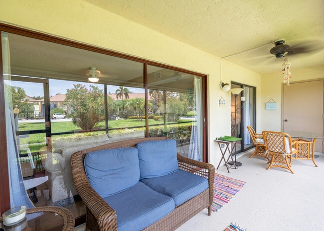 Building Photo - 1401 Pinecrest Cir