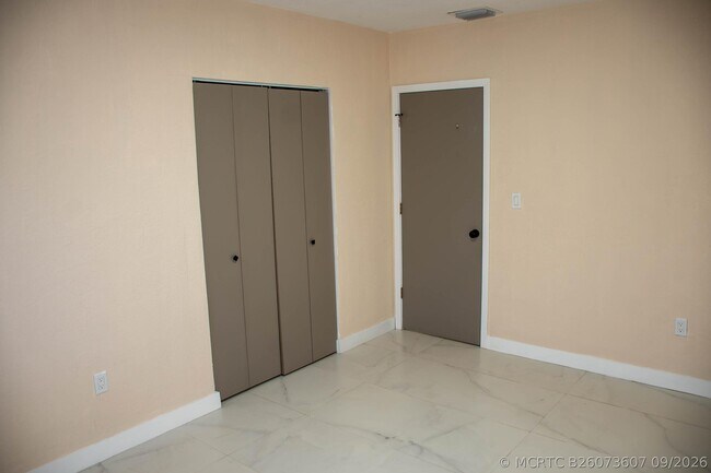 Building Photo - 15741 NW 38th Pl