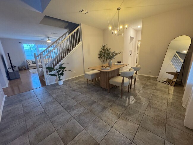 Building Photo - GATED COMMUNITY  |  STONE OAK  |  4 BEDROO...