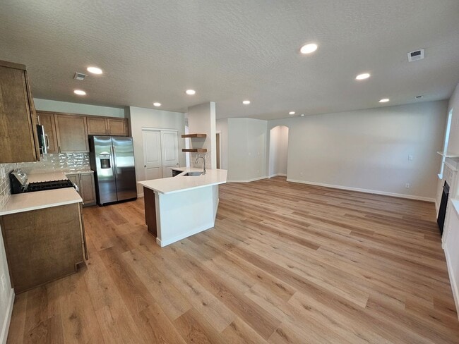 Building Photo - New build! October rent free