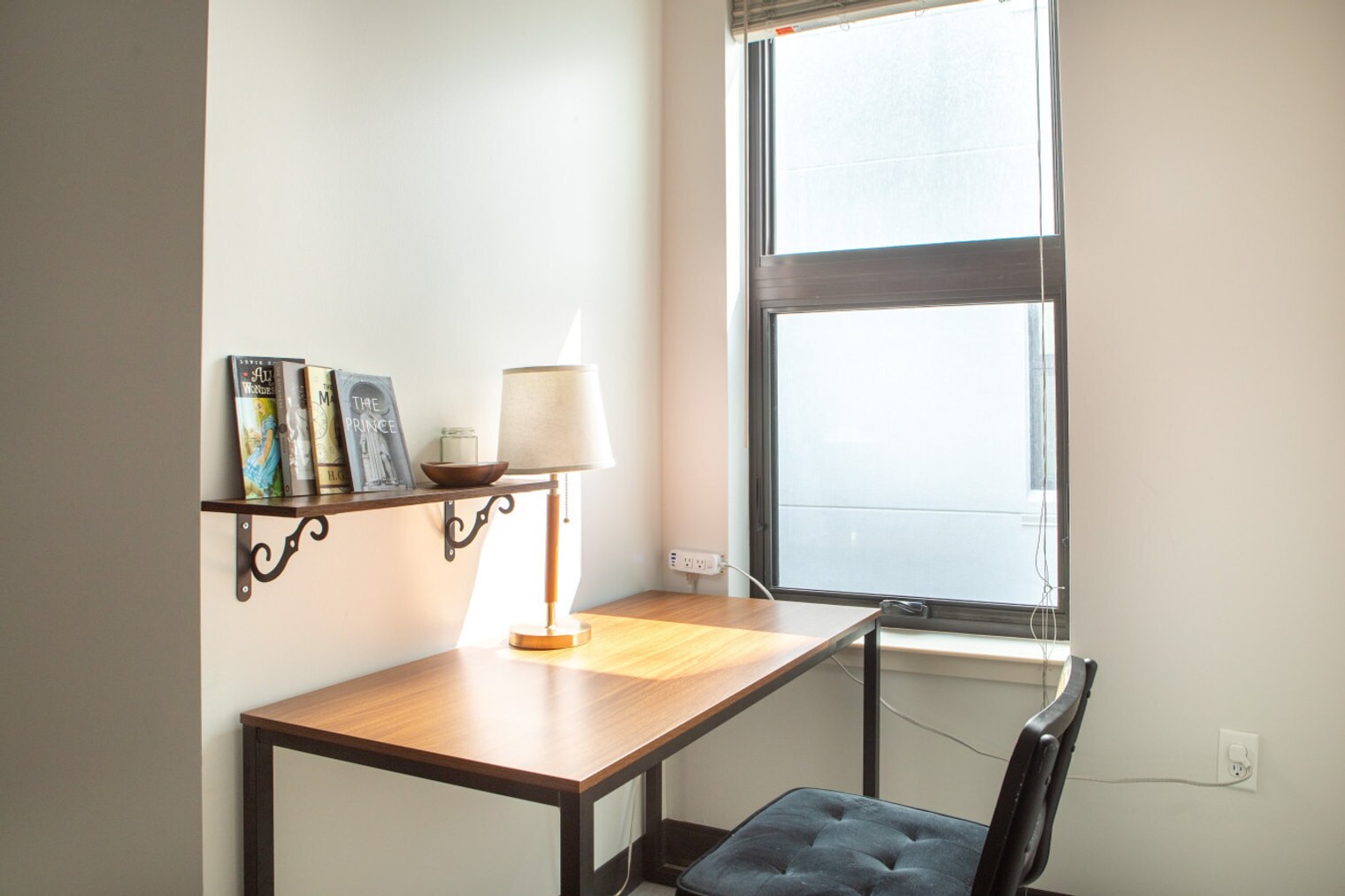 Building Photo - 333 W State St