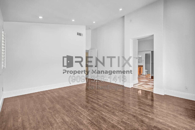 Building Photo - 6694 Cowboy St
