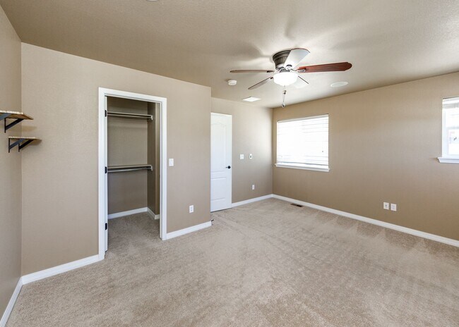 Building Photo - Westside 3 Bed Townhouse in Gold Hill Mesa