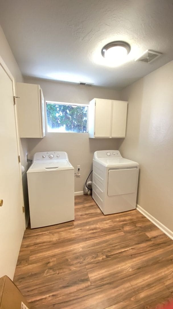 Building Photo - Adorable one bedroom one bathroom home!