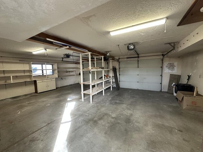 Building Photo - 2067 Sundown St