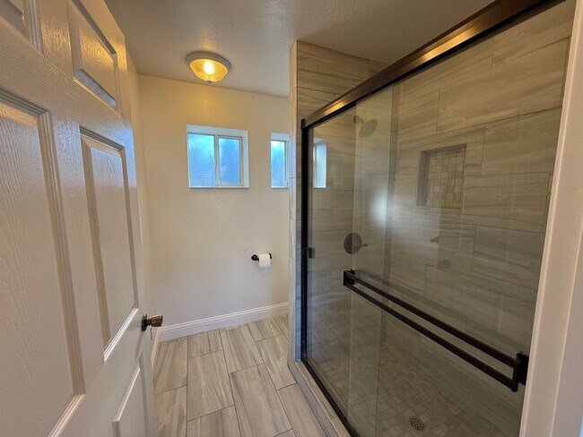 Building Photo - Acacia Multi Dwelling