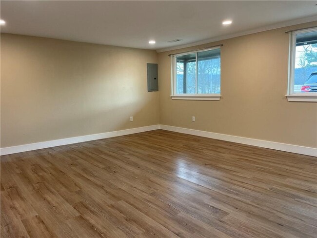 Building Photo - 4600 E Huntsville Rd