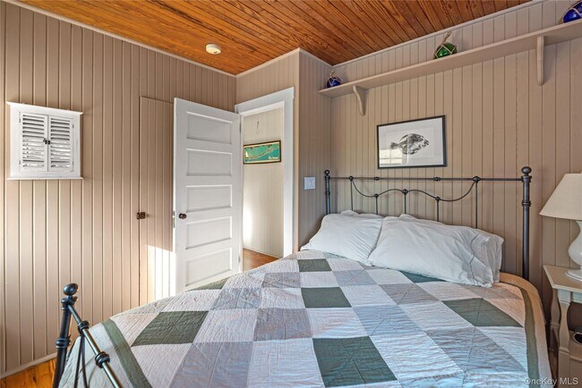 Building Photo - 696 Ocean Breeze Walk