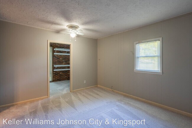 Building Photo - 4 br, 2 bath House - 1011 Westminister Dr