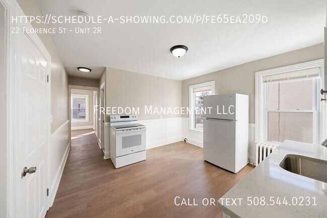 Building Photo - 22 Florence St