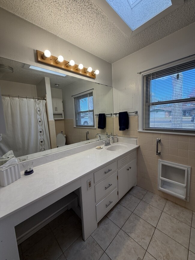 Building Photo - 2709 57th St