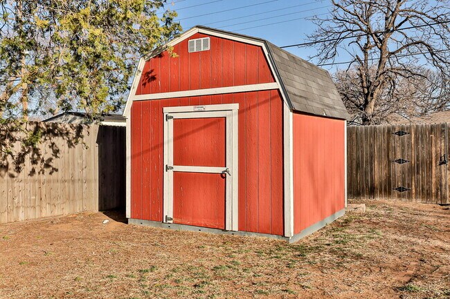 Building Photo - 3814 32nd St