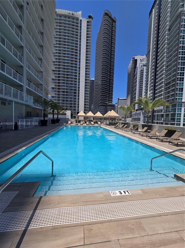 Building Photo - 1250 S Miami Ave