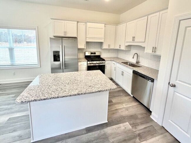 Building Photo - Move In Special! Now Leasing a Brand New 5-Bedroom 3 Bath Home in Oakland