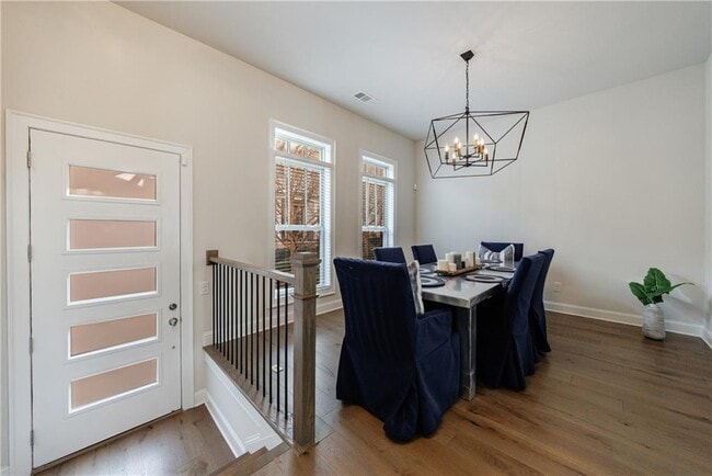 Building Photo - 4337 Parkside Pl