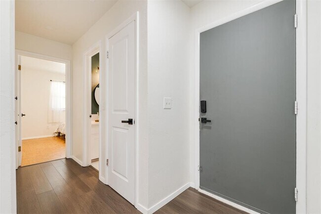 Building Photo - 3613 NW 53rd St