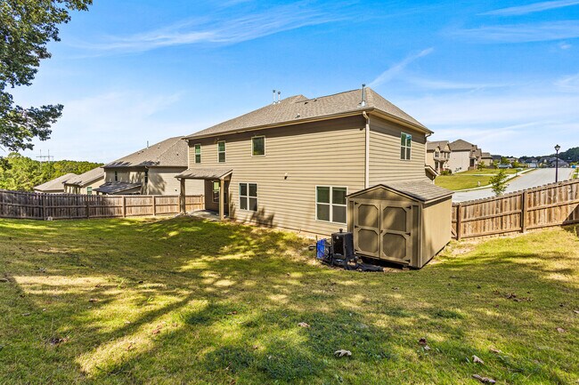 Building Photo - 2635 Ridge Manor Dr