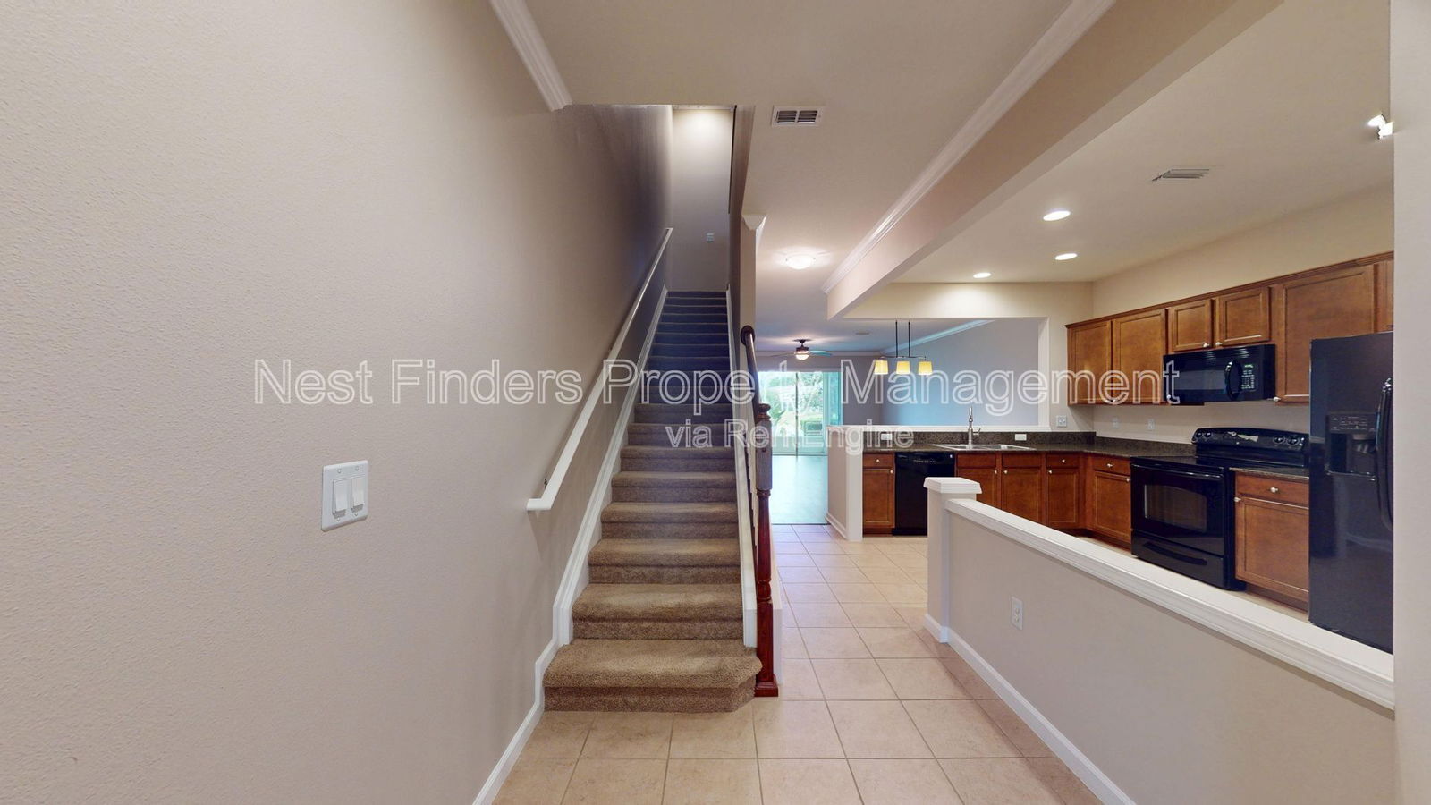 Building Photo - 6937 Woody Vine Dr