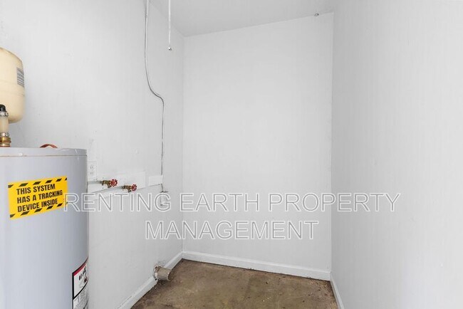 Building Photo - 149 Rose Dr