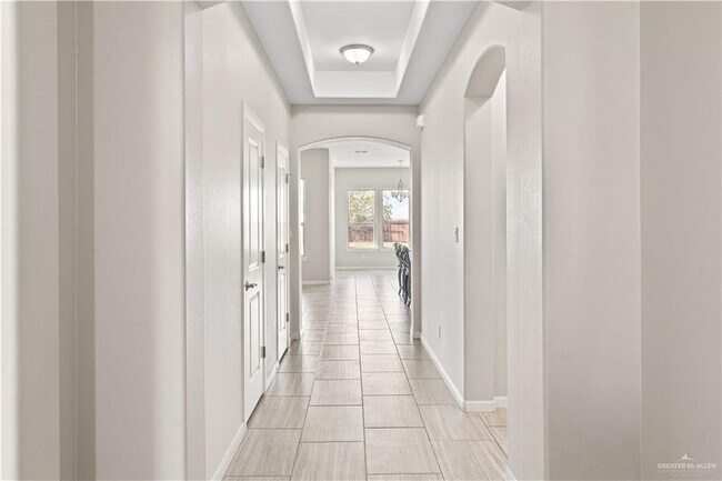 Building Photo - 14224 Amistad Cir