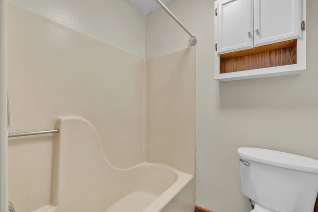 Building Photo - 295 Riggs Rd