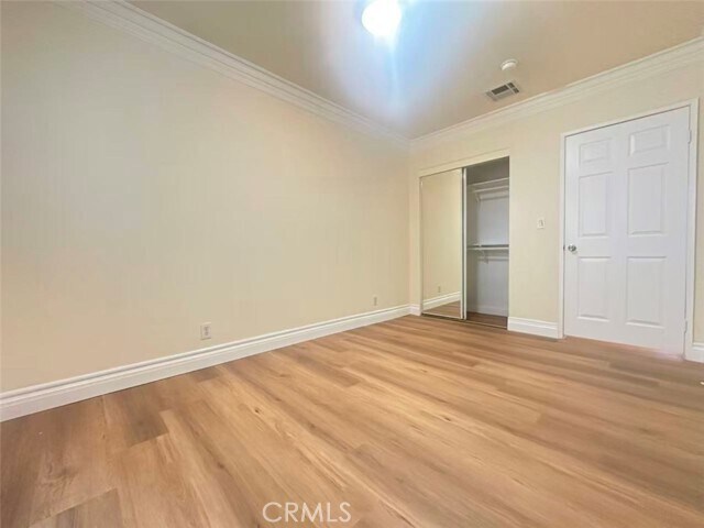 Building Photo - 928 S Bon View Ave