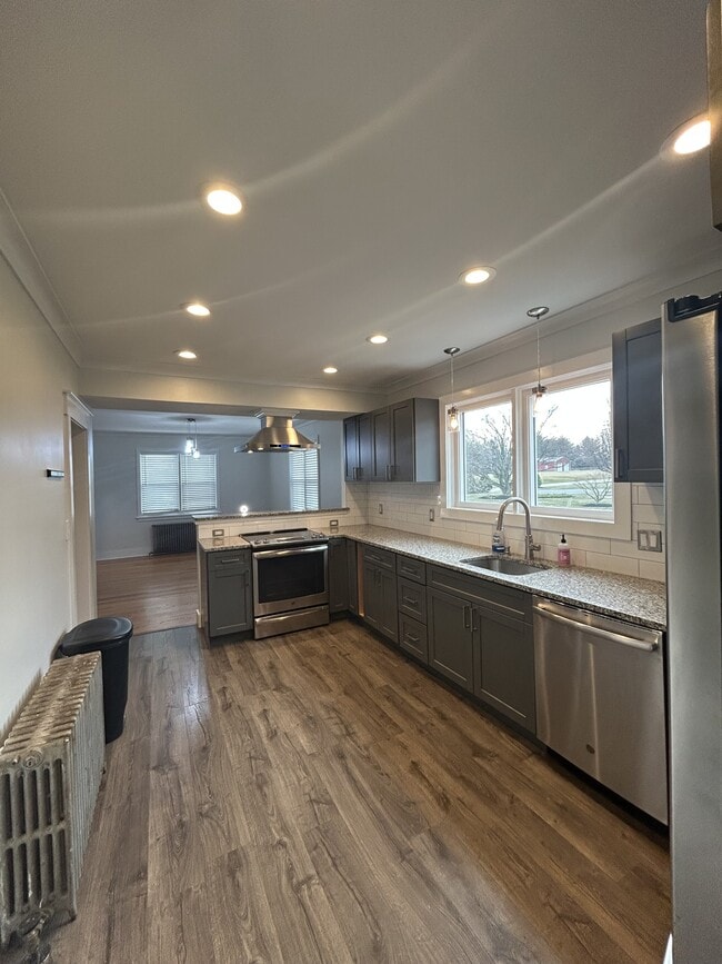 Building Photo - 4606 Lower Beckleysville Rd