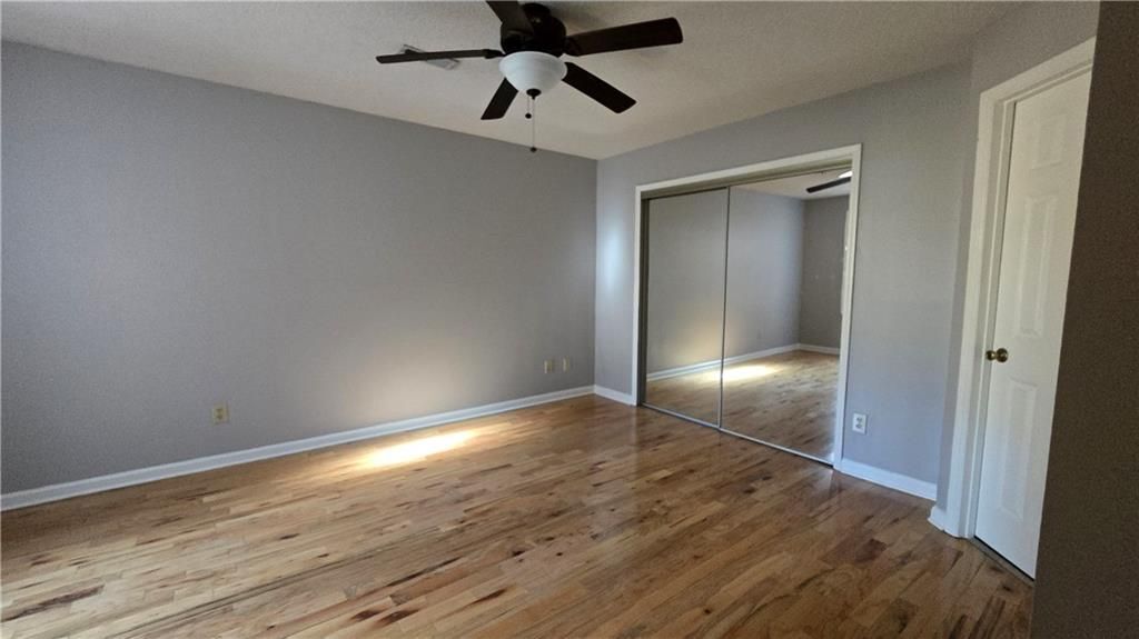 Building Photo - 1313 Red Deer Way
