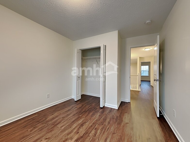 Building Photo - 3359 Firethorn Drive