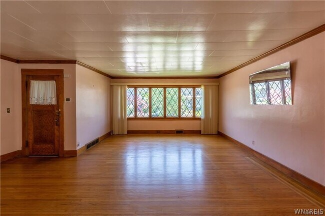 Building Photo - 237 North Park Ave