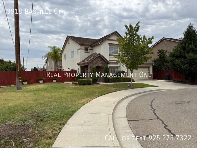 Building Photo - 3918 Bastille Ct