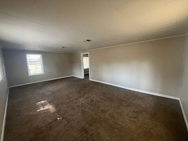 Building Photo - 1105 Lingo Rd