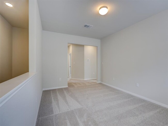 Building Photo - 129 Prairie Falls Drive