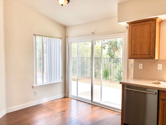 Building Photo - Wonderful Single Story Home, Quiet Neighbo...