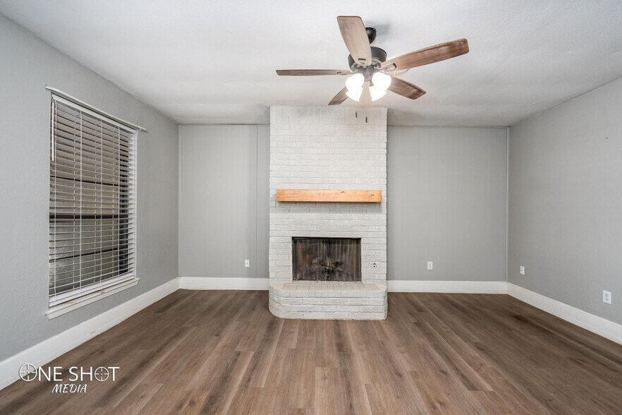 Building Photo - 3216 Chimney Rock Rd