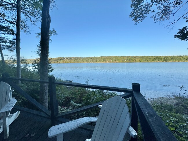 Building Photo - 5 Bracken Ln